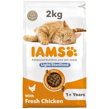Iams Cat Light / Sterilised Chicken 2kg